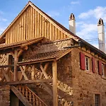 De Traditions Et Charme Chez Montze 4*