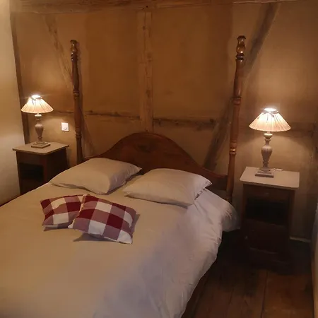 Nocleg ze śniadaniem De Traditions Et Charme Chez Montze 4*