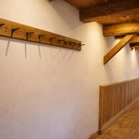 De Traditions Et Charme Chez Montze 4*