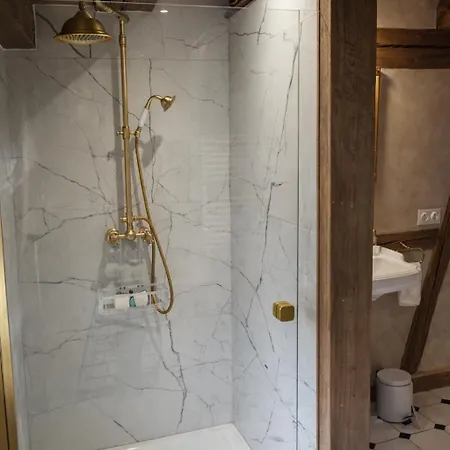 B&B De Traditions Et Charme Chez Montze 4*